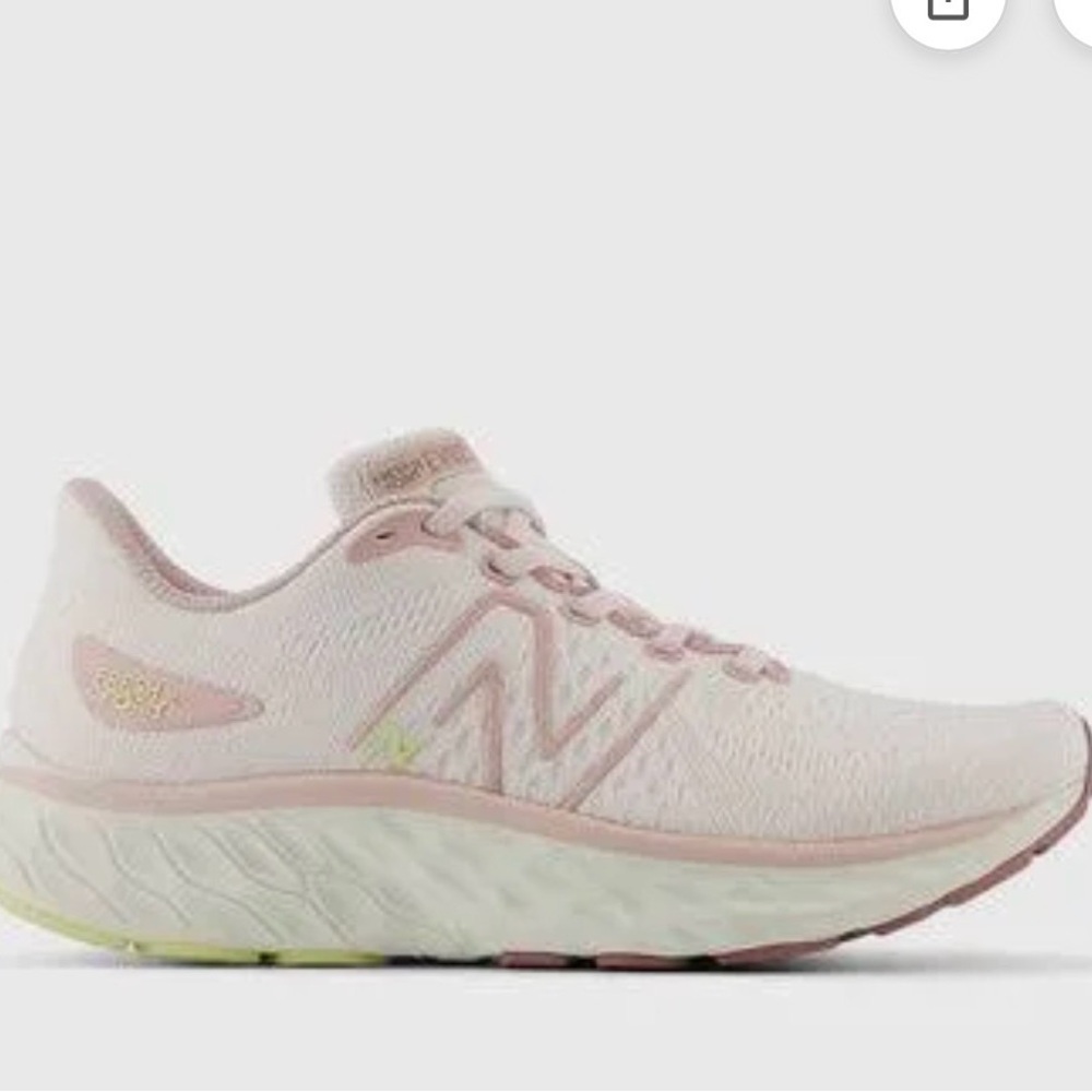 New Balance Women's Light Pink Sneakers